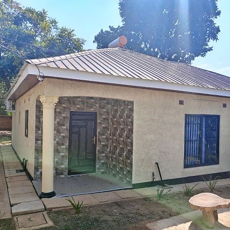 Matt Bed And Breakfast Lilongwe Buitenkant foto