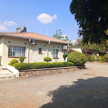 Matt Bed And Breakfast Lilongwe Buitenkant foto