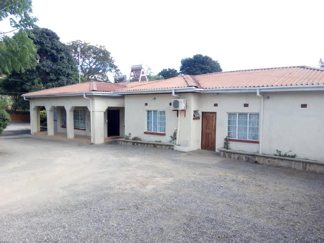 Matt Bed And Breakfast Lilongwe Buitenkant foto